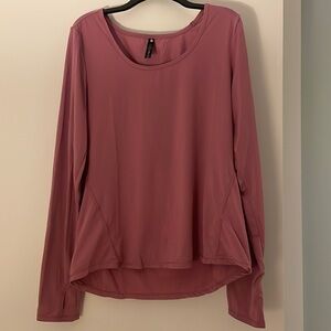 Long sleeve athletic top